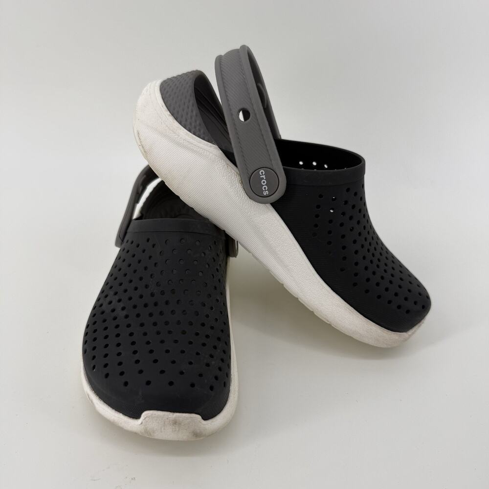 Crocs Literide Clogs Kids Sz 1Y Black Rubber Slip-On Straps Lightweight Casual